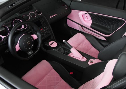 In vendita una Lamborghini Gallardo Pink con strass