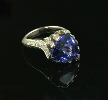 xmas_-_tanzanite_ring_v116