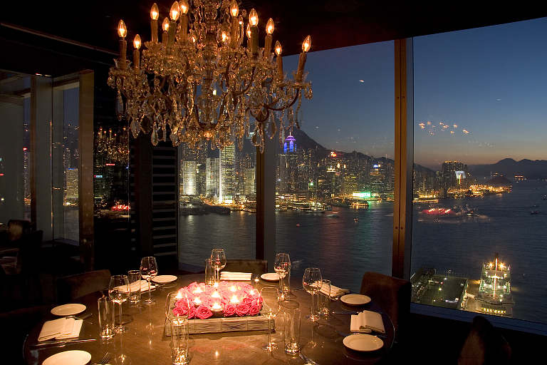 Hong Kong, l'Aqua Restaurant Group annuncia il nuovo menù natalizio.