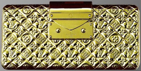Louis Vuitton e la pochette in oro 18 carati