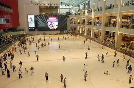 Dubai Mall, pista da pattinaggio sul ghiaccio
