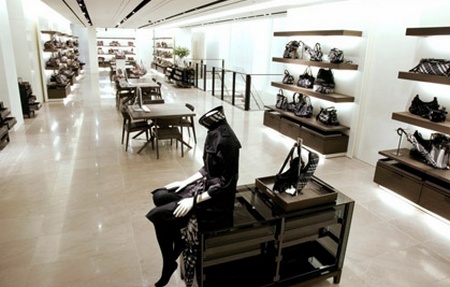 Il mercato del Lusso - lo shopping del lusso nel 2012 sarà in ascesa