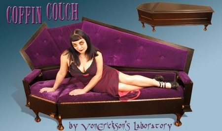 sofa-gothic