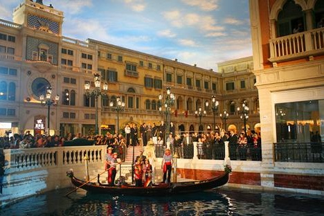 Bollywood invade il Venetian Macao Resort Hotel a Macao per l'IIFA