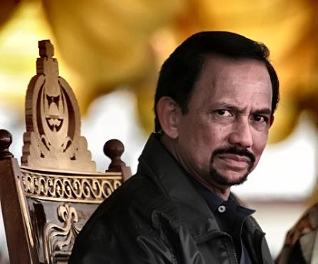 Taglio di capelli, il sultano del Brunei non bada a spese