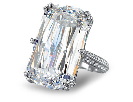 Chopard, in vendita l'anello in platino con diamante da 31 carati
