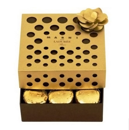 Idee regalo Natale 2009, le scatole di dolci by Marni, Ladurée e Christian Louboutin