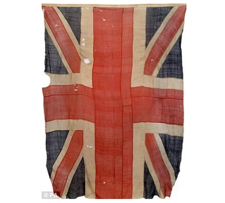 Bandiera Inglese del 1805 venduta all'asta a 600 mila dollari