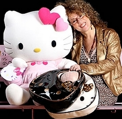 Hello Kitty, le nuove linee per mamma e figlia