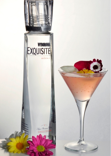 Exquisite Bloom – cocktail e bottiglia