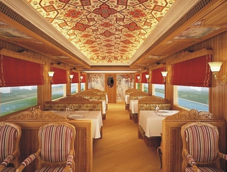 Maharajas’Express, l'India in un treno di lusso