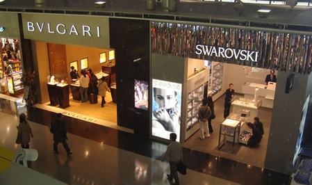 Swarovski ha aperto il negozio al Kansai Airport di Osaka