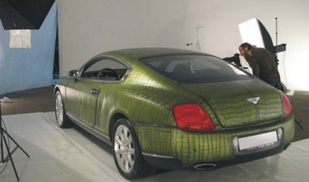 Bentley Continental GT con carrozzeria in alligatore