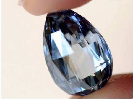 Venduto all'asta da Sotheby's il diamante blu da 5.16 carati