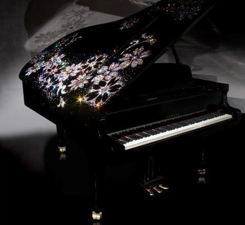 Il pianoforte gioiello di Laura De Nadai