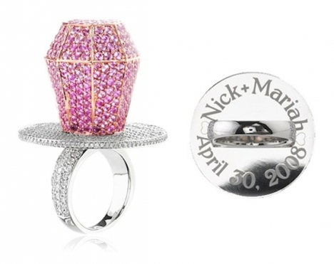 Nick Cannon regala a sua moglie Mariah Carey, un anello esageratamente brillante