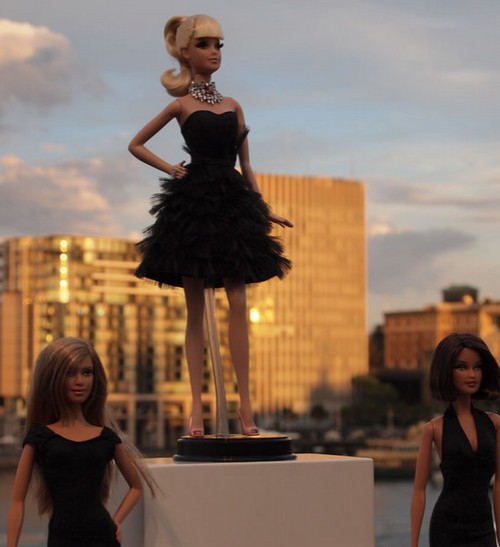 La Barbie più costosa al mondo indossa un collier realizzato da Stefano Canturi