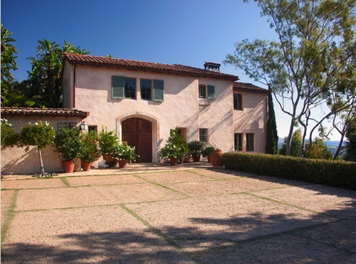 In vendita la villa dei Douglas a Montecito