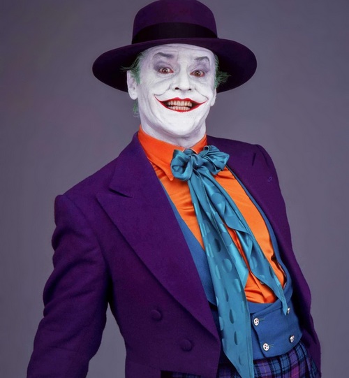 L'abito di Joker indossato da Jack Nicholson andrà all'asta