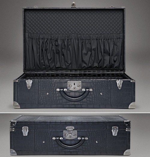 Bottega Veneta, presenta la valigia Nero Soft Alligator Suitcase