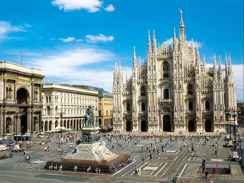 Milano piazza Duomo