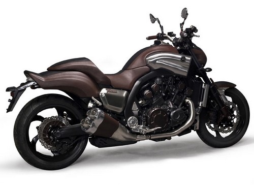 Yamaha e Hermes presentano la moto super glamour V-Max 1700