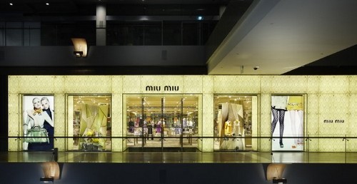 Miu Miu apre la sua quarta boutique a Singapore