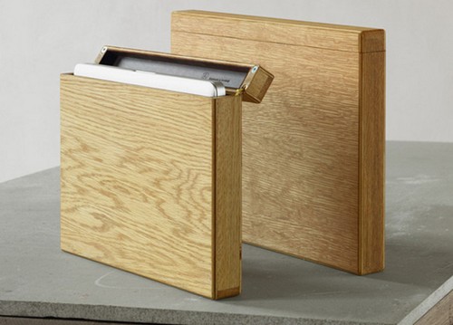 Case porta MacBook in legno, by Rainer Spelh