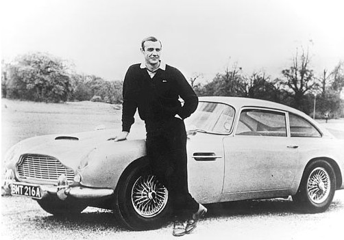 Venduta all'asta a 3 milioni di dollari l'Aston Martin DB5 di 007