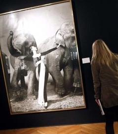 Christie's, asta foto di Richard Avedon vendute a 5,5 milioni di dollari