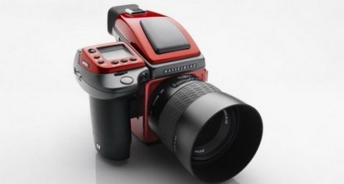  Hasselblad H4D Ferrari Limited Edition, la fotocamera rosso Ferrari