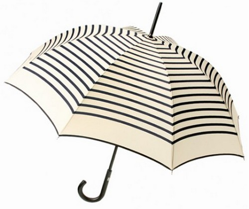Guy de Jean Paris con la collaborazione di Jean Paul Gaultier e Chantal Thomass realizza degli ombrelli sul tema Marino