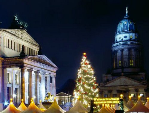 Mercatini di Natale 2010: Berlino, tra addobbi, piste di pattinaggio e bancarelle