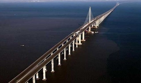 Il ponte più lungo del mondo: collega le città cinesi di Qingdao e Huangdao