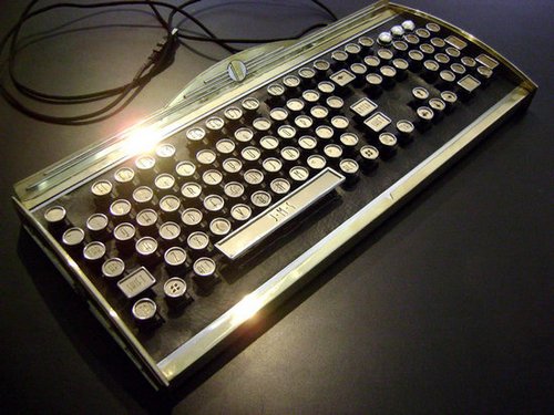 New Yorker, una tastiera da pc ispirata alla macchina da scrivere