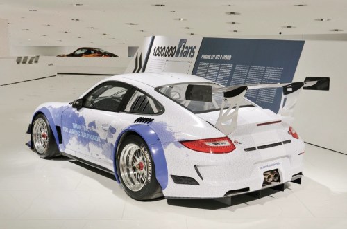  Porsche 911 GT3 R Hybrid Facebook, edizione limitata