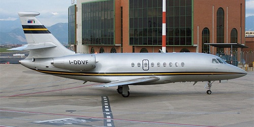 Falcon 2000, il jet di lusso privato di Diego Della Valle