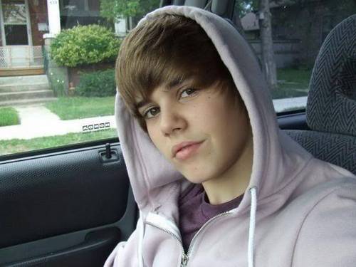 Justin Bieber, venduta ciocca di capelli per oltre 40 mila dollari
