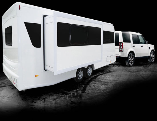 23_Fifth-Wheel-Company’s-first-caravan-Inos