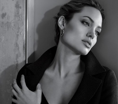 angelina-jolie-