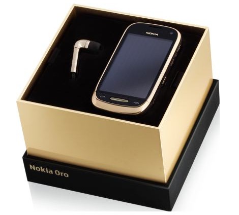 Nokia Oro, il cellulare da 18 carati
