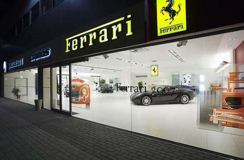 Ferrari: apertura del primo showroom in India