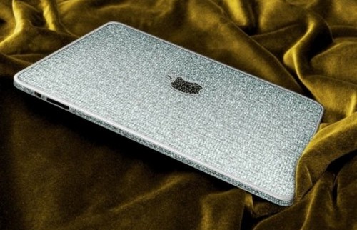 Camael Diamonds presenta l'iPad incrostato di diamanti