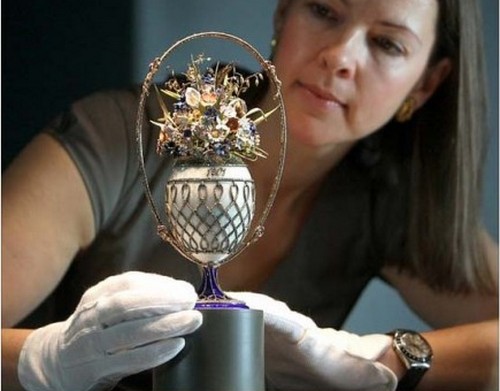 Mosaic Imperial Egg, capolavoro di Carl Fabergé in mostra a Buckingham Palace