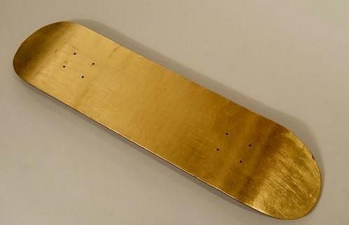 Snowboard by Miya Ando placcato in oro