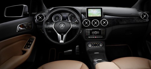 Mercedes Classe B: interni di lusso