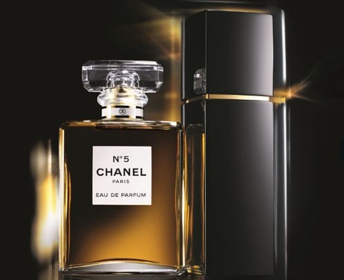 Chanel N°5, edizione limitata per Natale 2011 