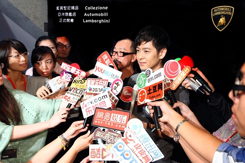 star_jimmy_lin_at_cal_opening_taipei_low_res(1)