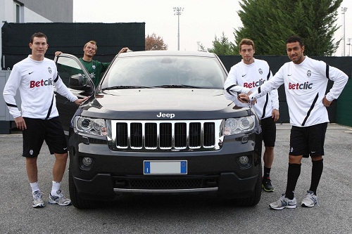 Juventus viaggia in Jeep