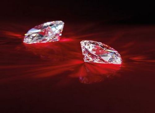 All'asta da Christie’s ad Hong Kong, due diamanti da 18 milioni di dollari